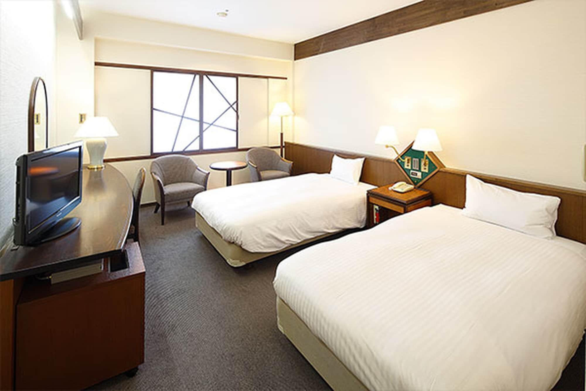Hotel New Omi Omihachiman Bagian luar foto