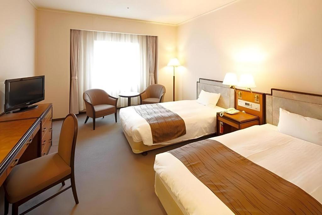 Hotel New Omi Omihachiman Bagian luar foto