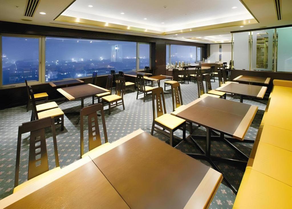 Hotel New Omi Omihachiman Bagian luar foto